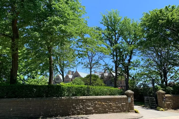 Newport's Opulent Gilded Age Homes: A Self-Guided Audio Tour