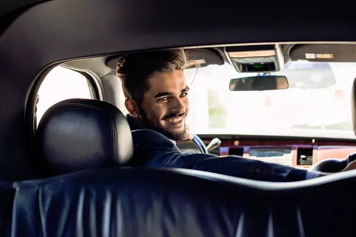 Airport luxury arrival ride by SUV, Sedan, Minibus or Limousine