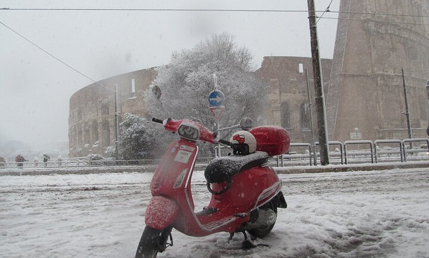 Image 10: Noleggio Vespa a Roma - noleggio di 48 ore