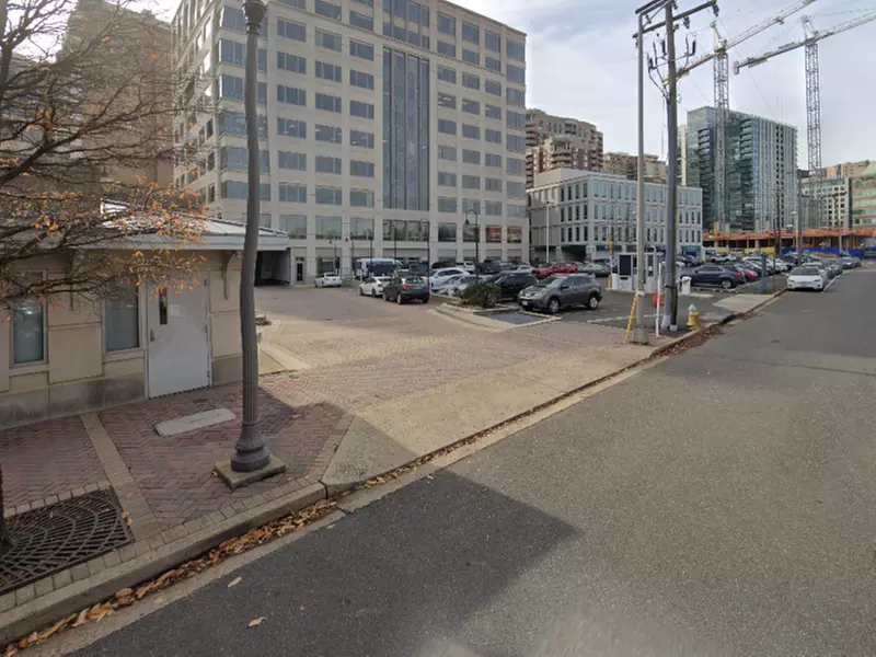 Parking at Virginia Square Plaza Garage