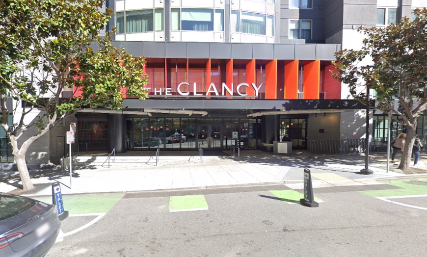Image 3: Parking at The Clancy Hotel - Valet Kiosk