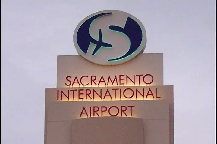 Sacramento International Airport One Way Airport Transfer - Second Medium