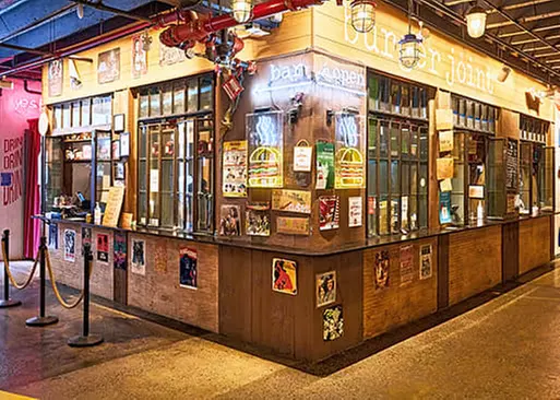 5% Cash Back at Burger Joint - Industry City