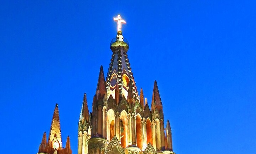 Image 32: Tour the Colonial Jewels of Mexico: Pátzcuaro, Guadalajara 6D