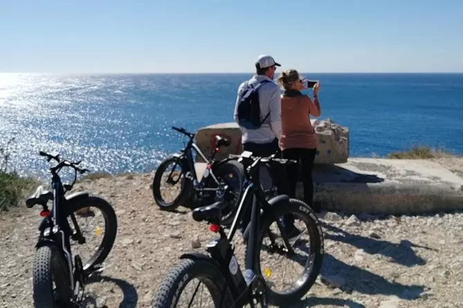 Excursion privée Fat Bike électrique au parc national des Calanques - Primary Image