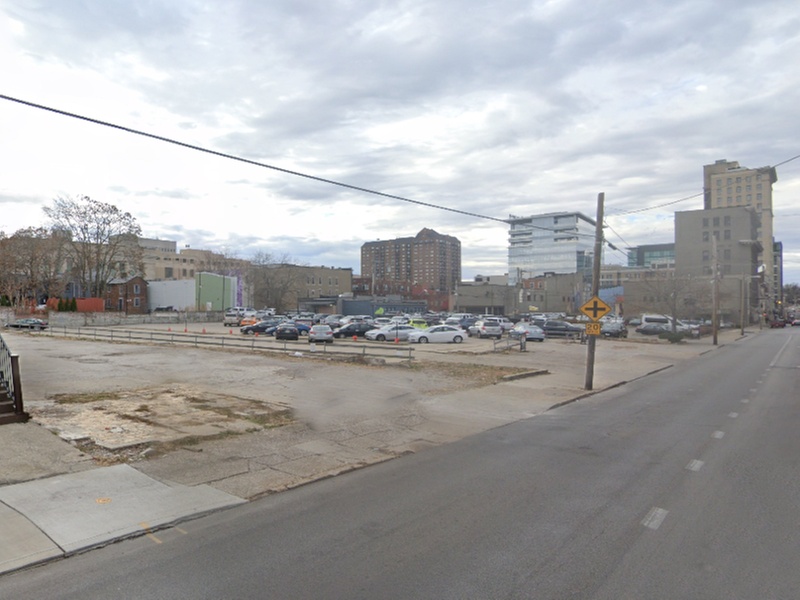 Parking at 168 N. Upper St. Lot