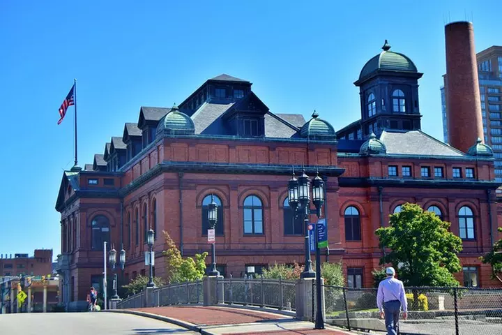 Self-Guided Baltimore Scavenger Hunt: Baltimore's Best Haunts