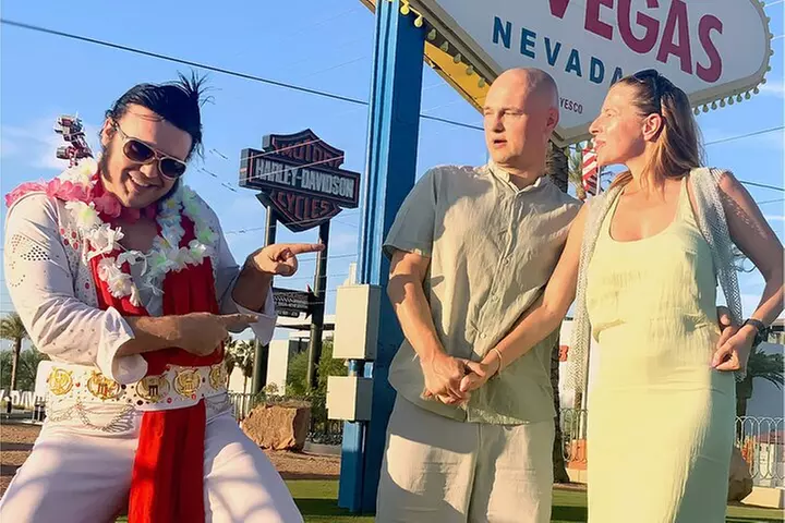 Get Married: Elvis Wedding + Las Vegas Sign + Photography