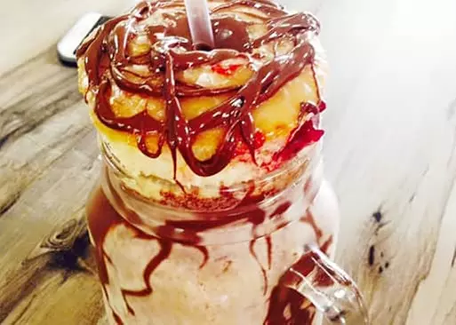 5% Cash Back at Sarom's Southern Kitchen - Second Medium