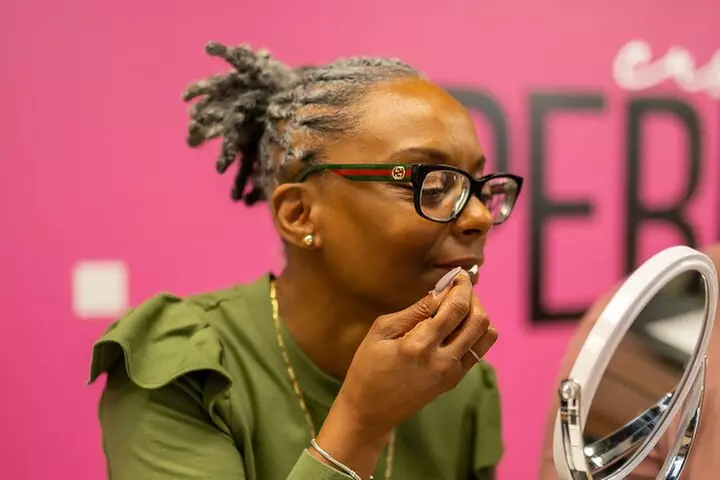 Lip Print Beauty Bar Charlotte: Create Your Own Lipstick or Gloss - Second Medium