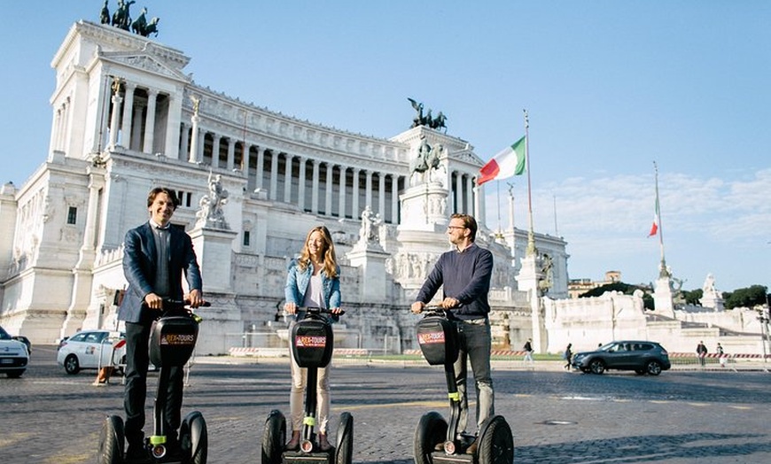 Image 3: Tour dell'antica Roma in Segway