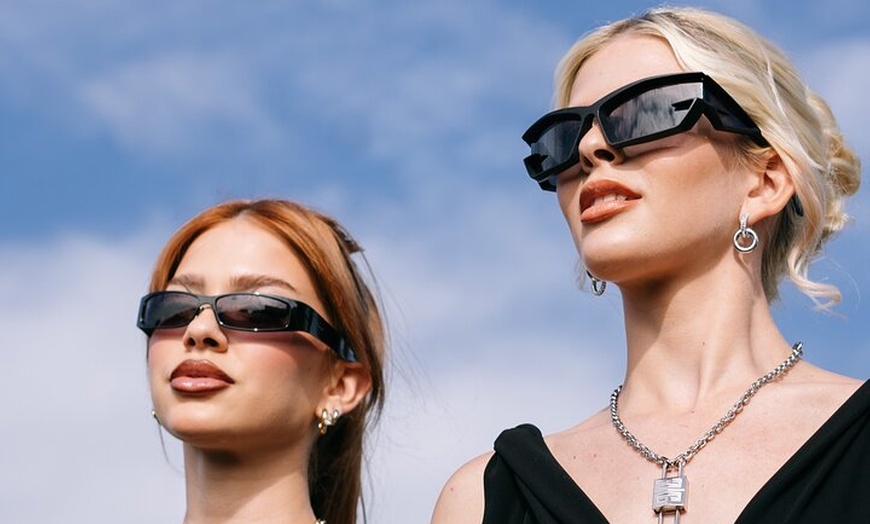Image 1: Paris en vogue: Expérience privée de mode, shopping et photoshoot