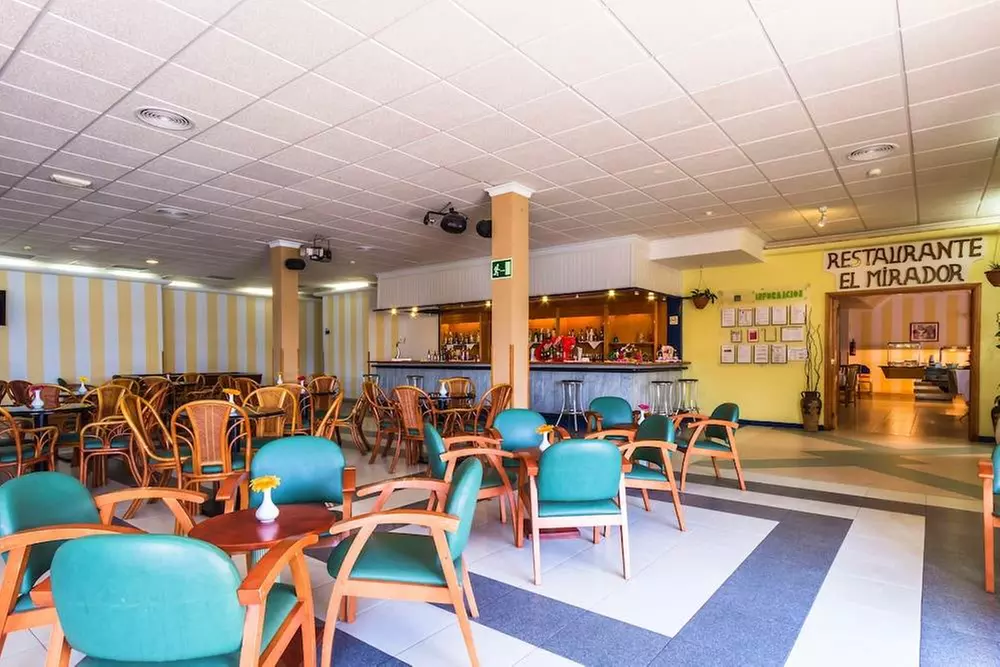 ✈ LANZAROTE | Puerto del Carmen - BelleVue Aquarius 3*, 4 Nächte