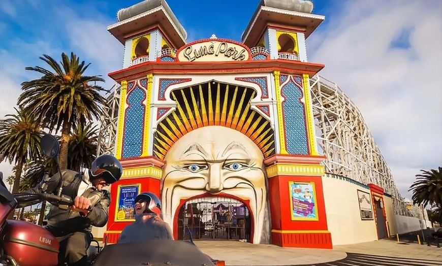 Image 2: Awesome Motorcycle Sidecar Sightseeing Melbourne