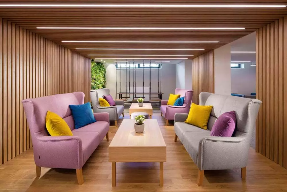 ✈ REPUBLIKA CZESKA | Praga - Comfort Hotel Prague City East 3*, 2 n...