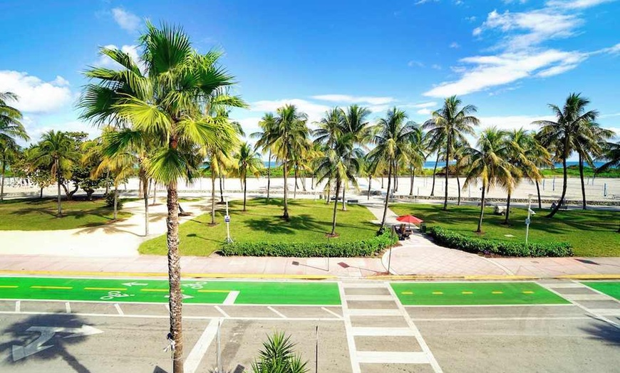 Image 12: ✈ FLORIDA | Miami - The Tony Hotel South Beach 4* - Piscina esterna