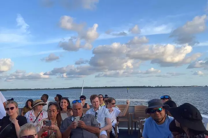 Miami Skyline & Star Island 90 Minute Cruise