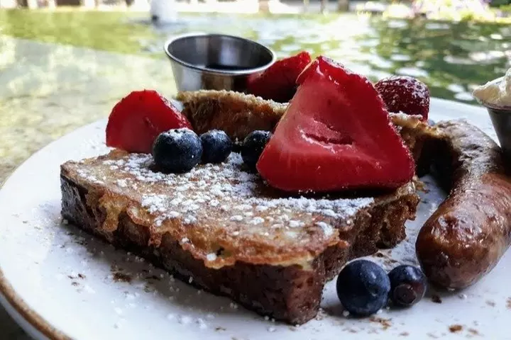 Small-Group Walking Tour in Greenville with Breakfast - Primary Image