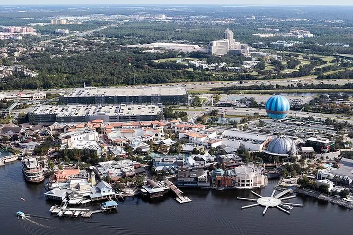 Family pack 48 Miles Helicopter Tour over Theme Parks & Downtown