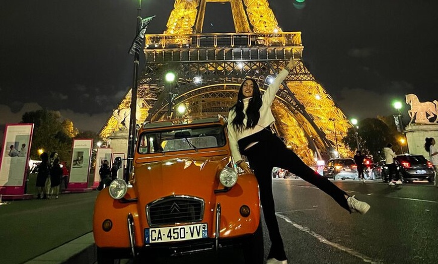 Image 4: 2 heures de Balade Privée de Nuit en Citroën 2CV à Paris