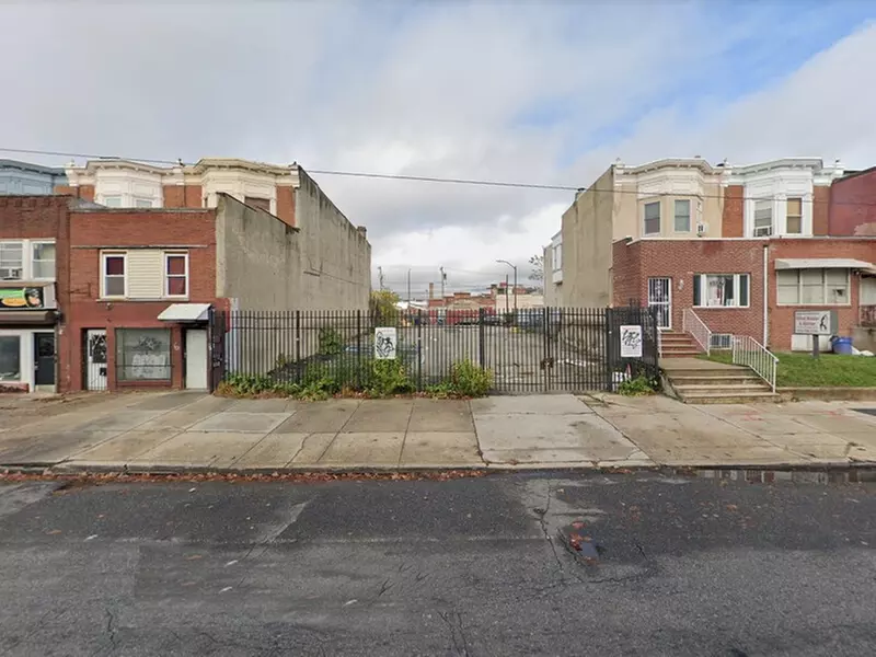 Parking at 5235 Chestnut St. Lot - Second Medium