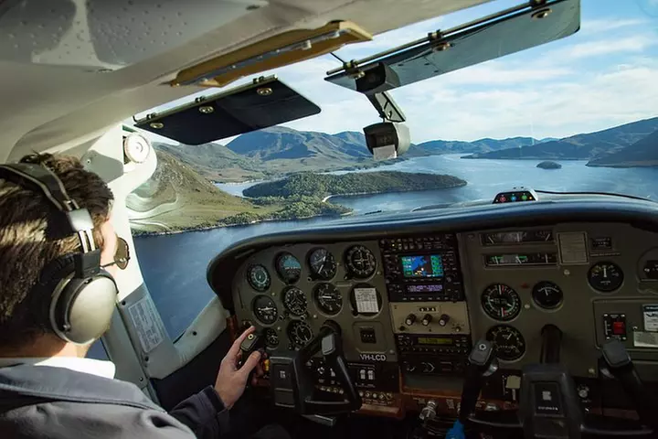 Southwest Tasmania Wilderness Experience: Fly Cruise and Walk Inclu...
