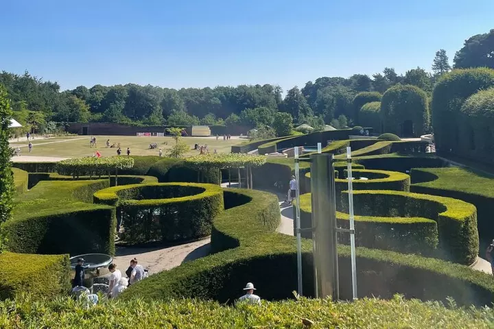 Edinburgh: Holy Island, Alnwick Castle & Kingdom of Northumbria