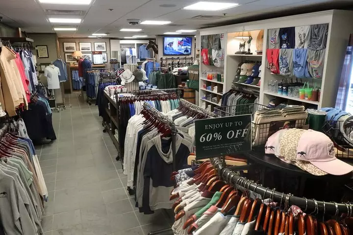 Half-Day Thoroughbred Horse Farm Tour in Kentucky