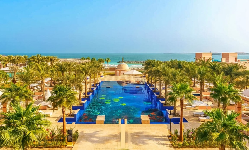 Image 1: ✈ EMIRATS ARABES UNIS | Abu Dhabi - Rixos Marina Abu Dhabi 5* - Tou...