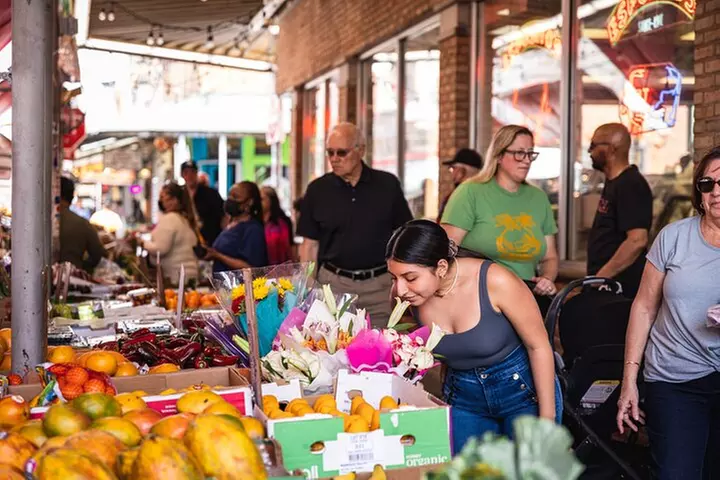 Philadelphia's Italian Market Food Tour