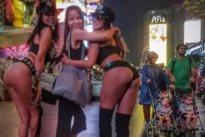 Must-See Spots Vegas Strip Walking Tour