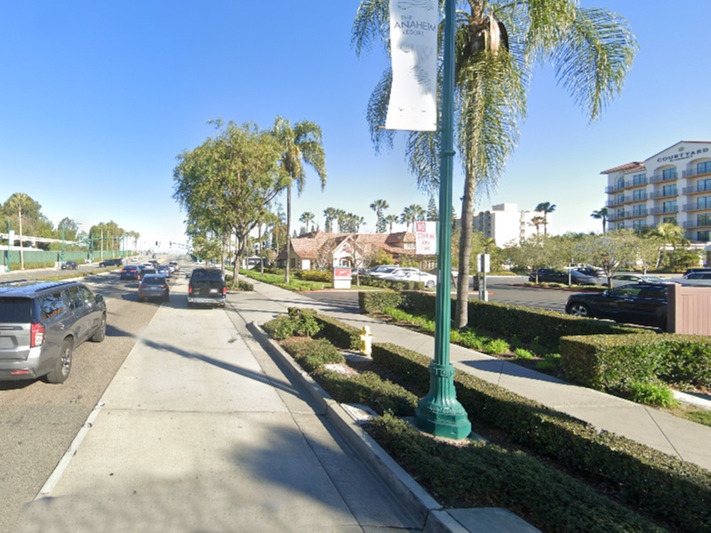 Parking at Courtyard Marriott - Valet
