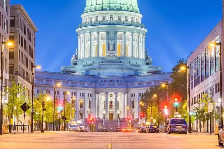 Wisconsin's Madtown: A Madison Self-Guided Walking Tour