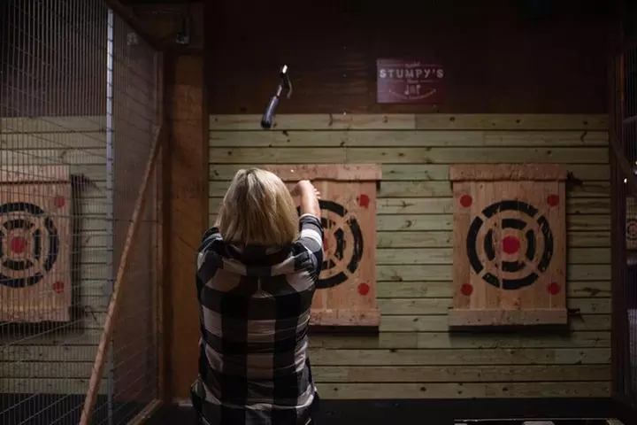 Axe-Throwing