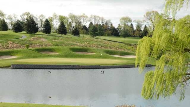 Online Booking - Round of Golf at South Hills Golf Club