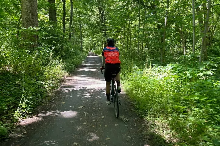 Unforgettable Small Group Biking Tours from Chicago to Milwaukee
