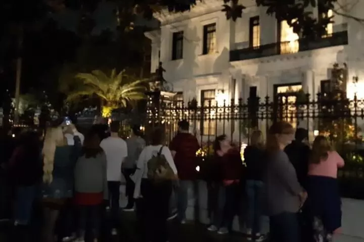 Helen's Ghosts of Christmas Past Walking Tour