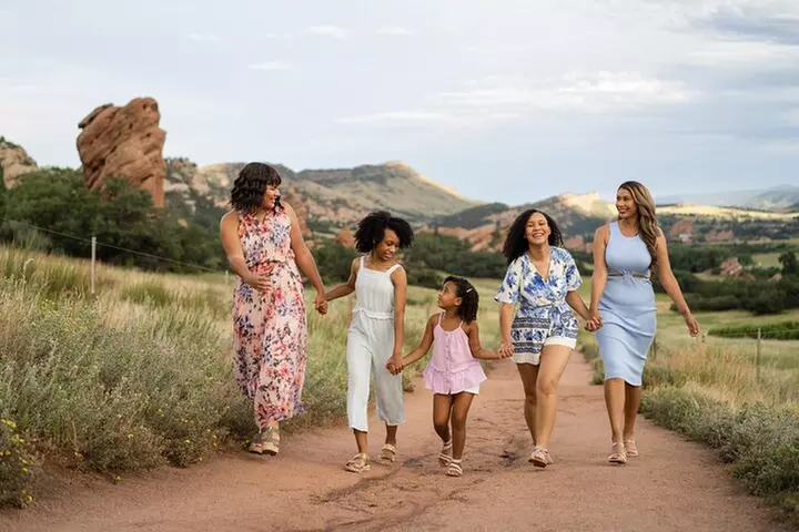 Scenic Photoshoot in Denver's Foothills - Primary Image