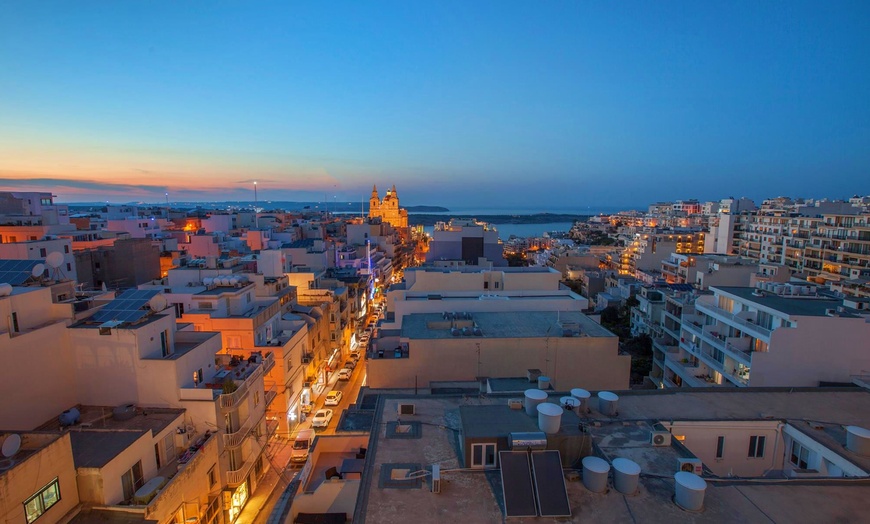 Image 14: ✈ MALTA | Mellieha - Solana Hotel & Spa 4* - Rooftop swimming pool