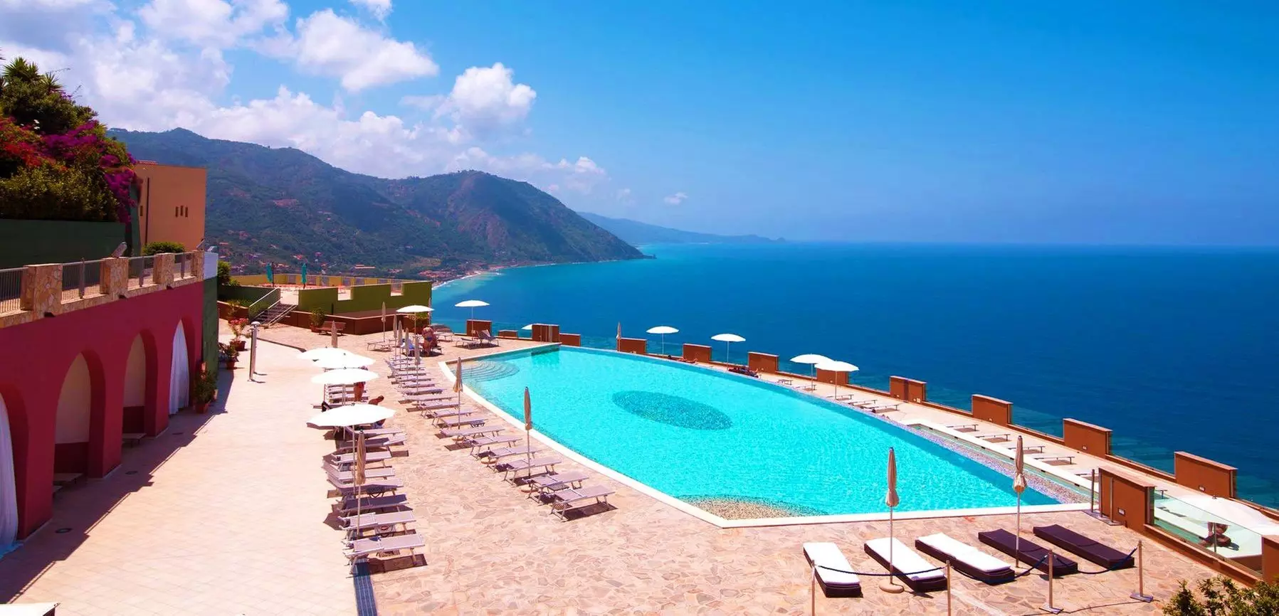 grand avalon sikani hotel gioiosa marea