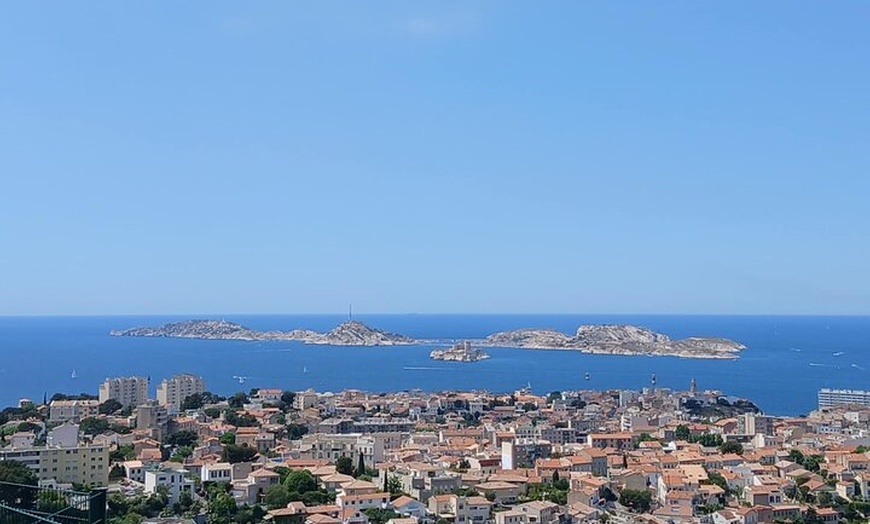 Image 6: Visite Privée d'une Journée à Marseille Cassis et Cap Canaille