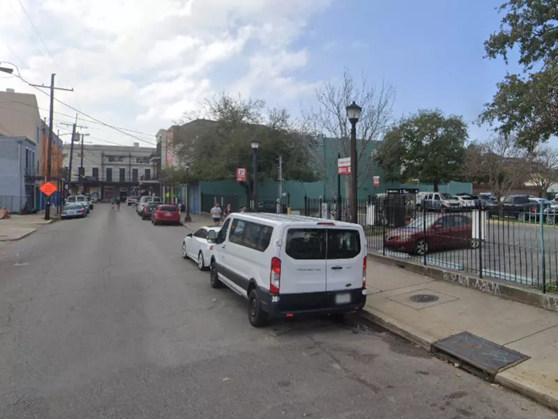 Parking at 2135 Decatur St. Lot - P409