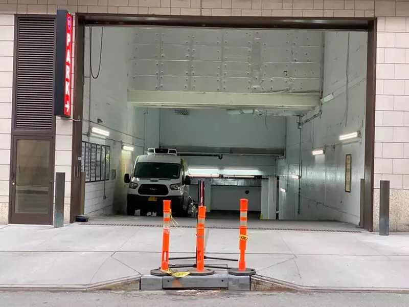 Parking at iPark - 615 West 59th Street Garage