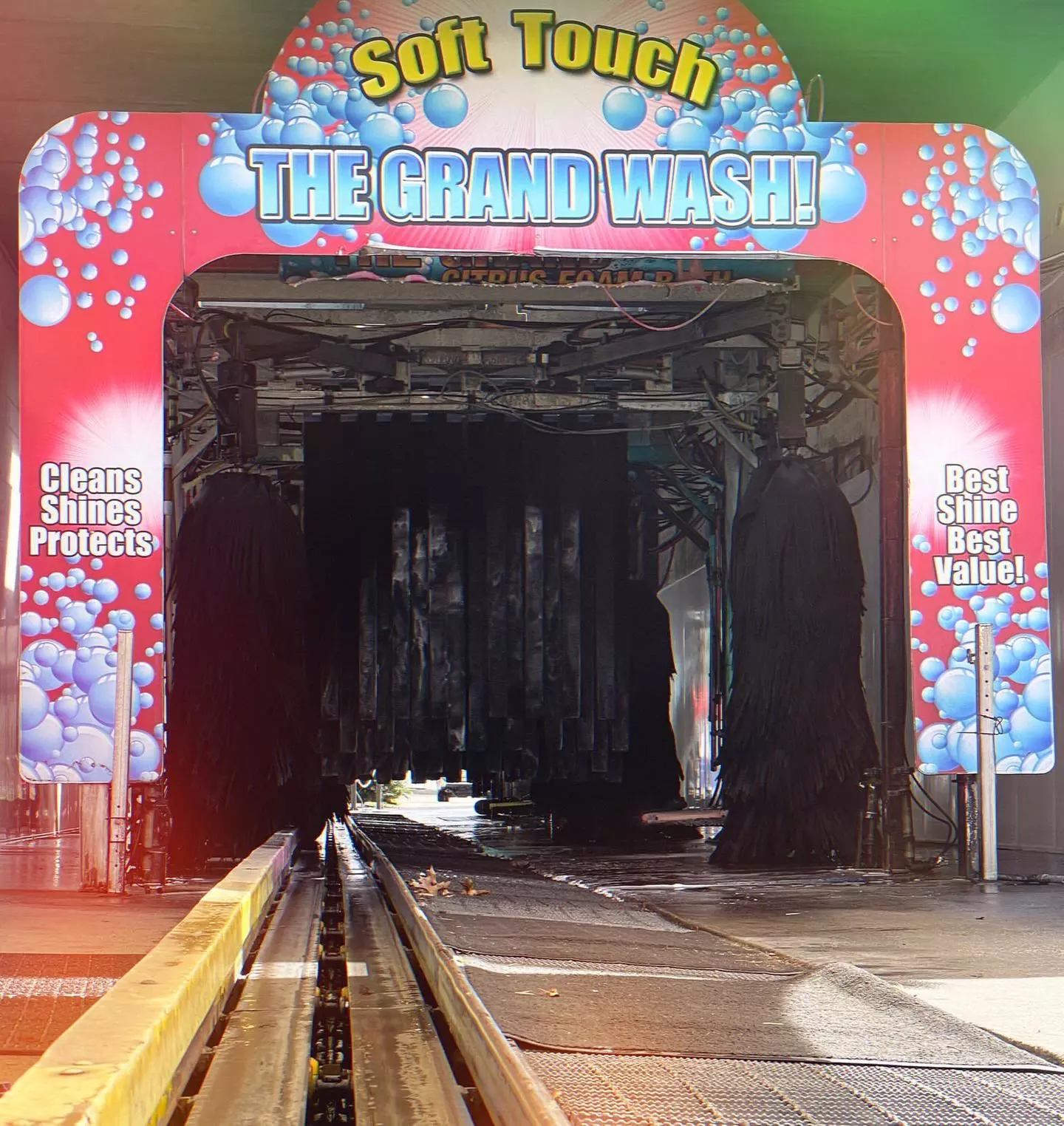 4 Grand Car Washes for $30 (Reg. $80)