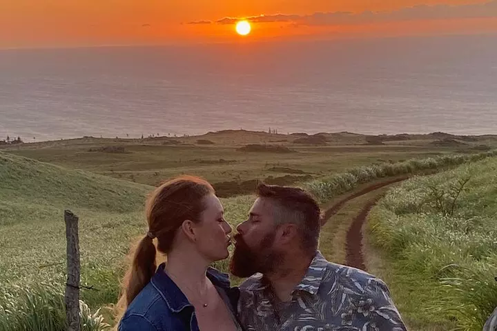 Enjoy Sunset with a Fine Cigar in Hawi