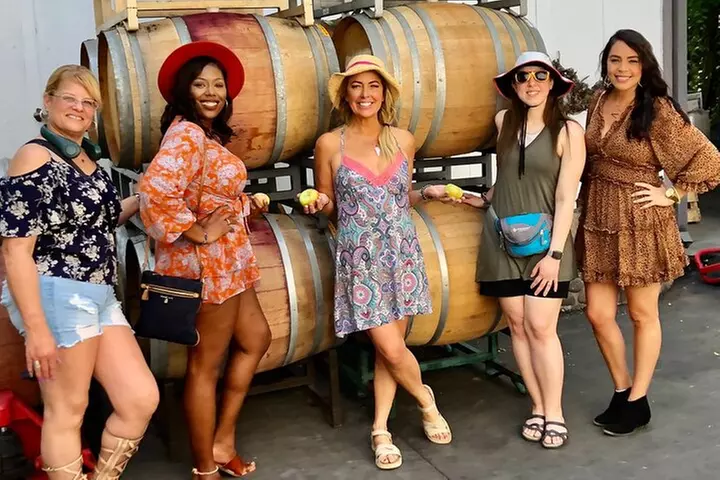 Vortex to Vineyards by ABC wildlife host Rachel Reenstra