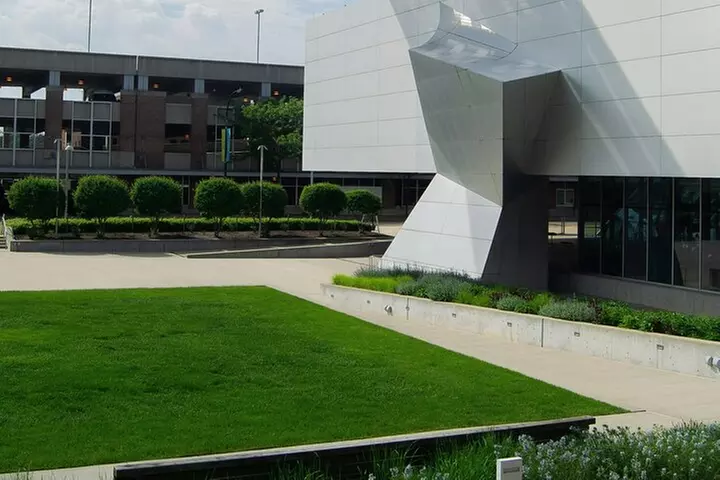 Self-Guided Akron Scavenger Hunt: Burn Rubber Round Akron