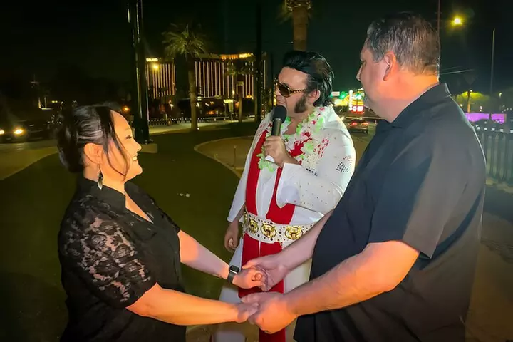Get Married: Elvis Wedding + Las Vegas Sign + Photography