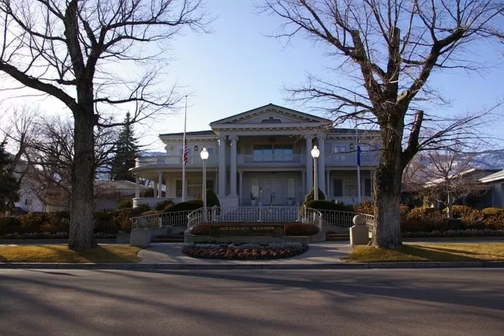 Self-Guided Scavenger Hunt: Test Your Luck In Carson City