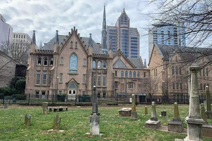 Uptown Charlotte: A Self-Guided Audio Tour to the Heart of Queen City